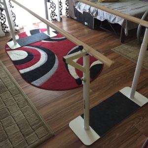 Parallele per la terapia di riabilitazione, il codice 299-parete